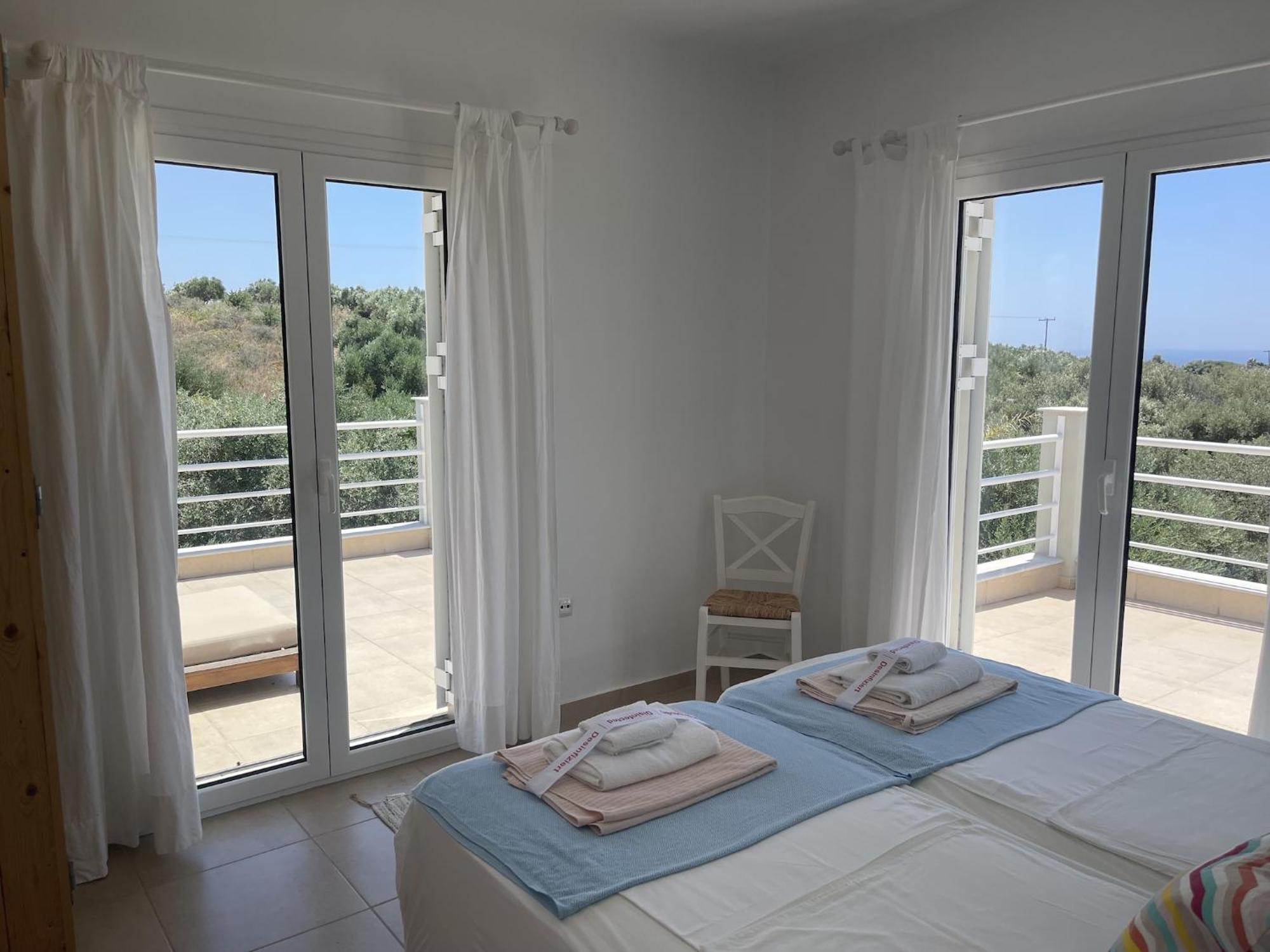 Luxurious Villa In Peloponnese With Swimming Pool Kamária Eksteriør billede