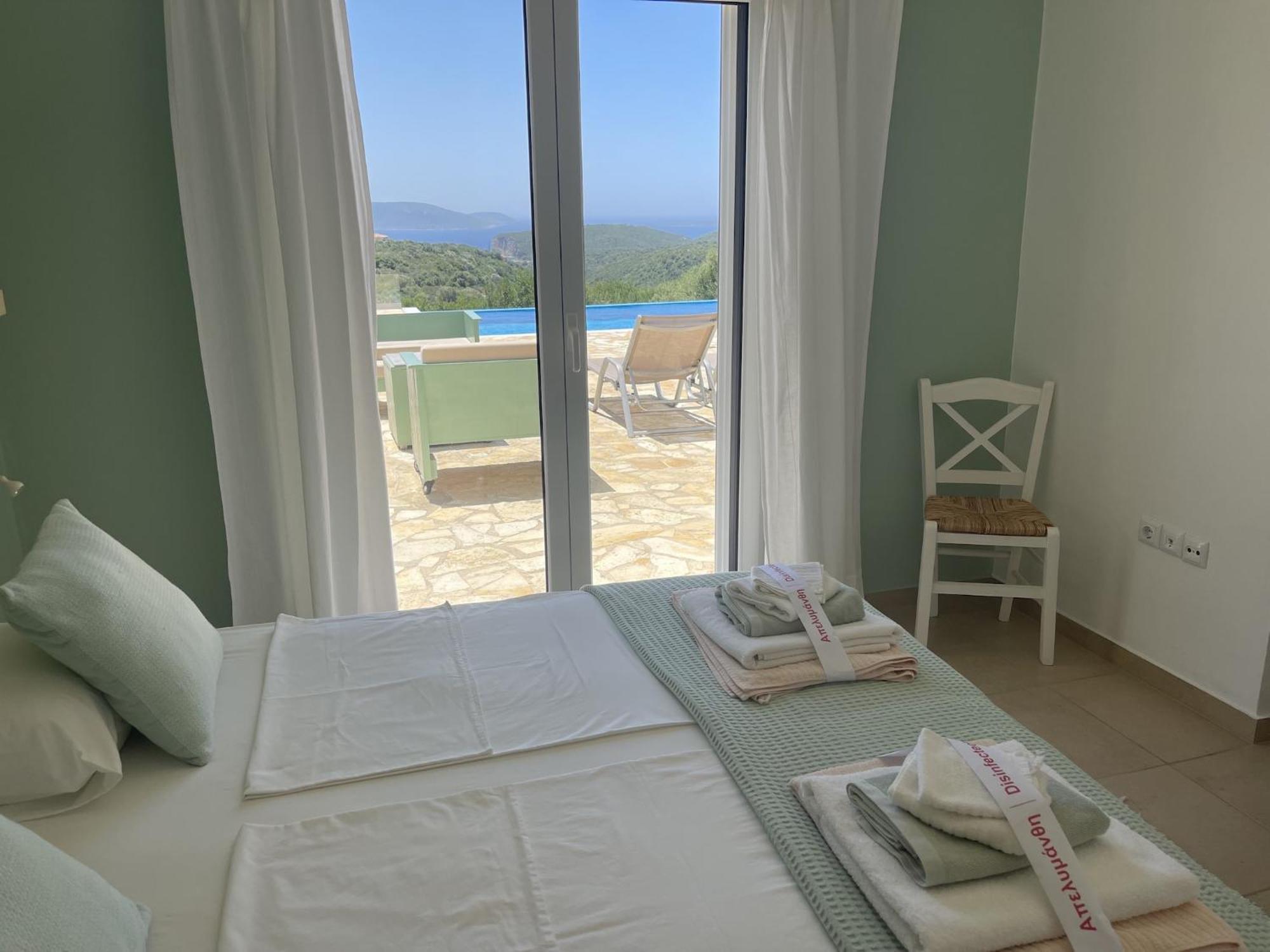 Luxurious Villa In Peloponnese With Swimming Pool Kamária Eksteriør billede