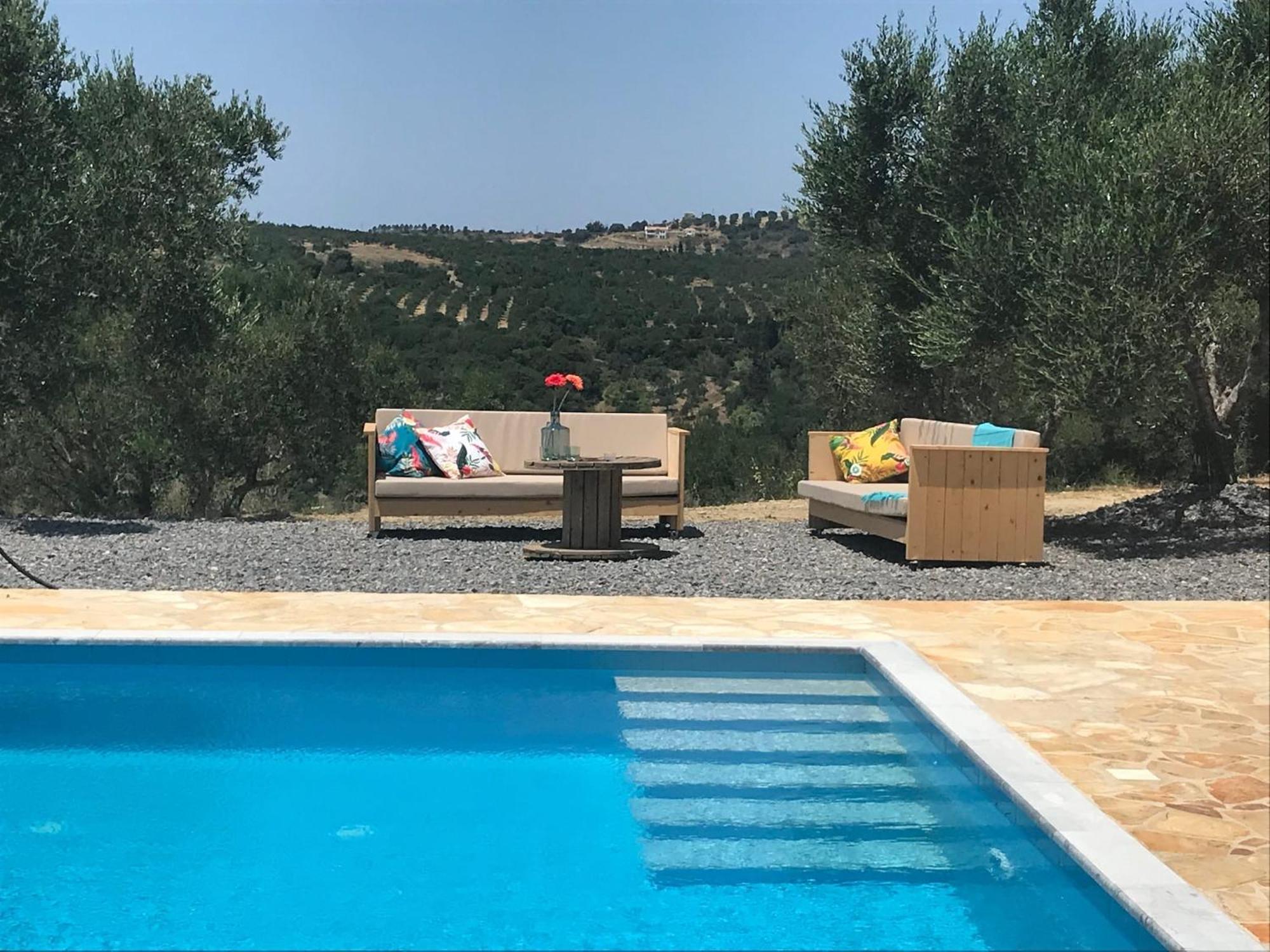 Luxurious Villa In Peloponnese With Swimming Pool Kamária Eksteriør billede