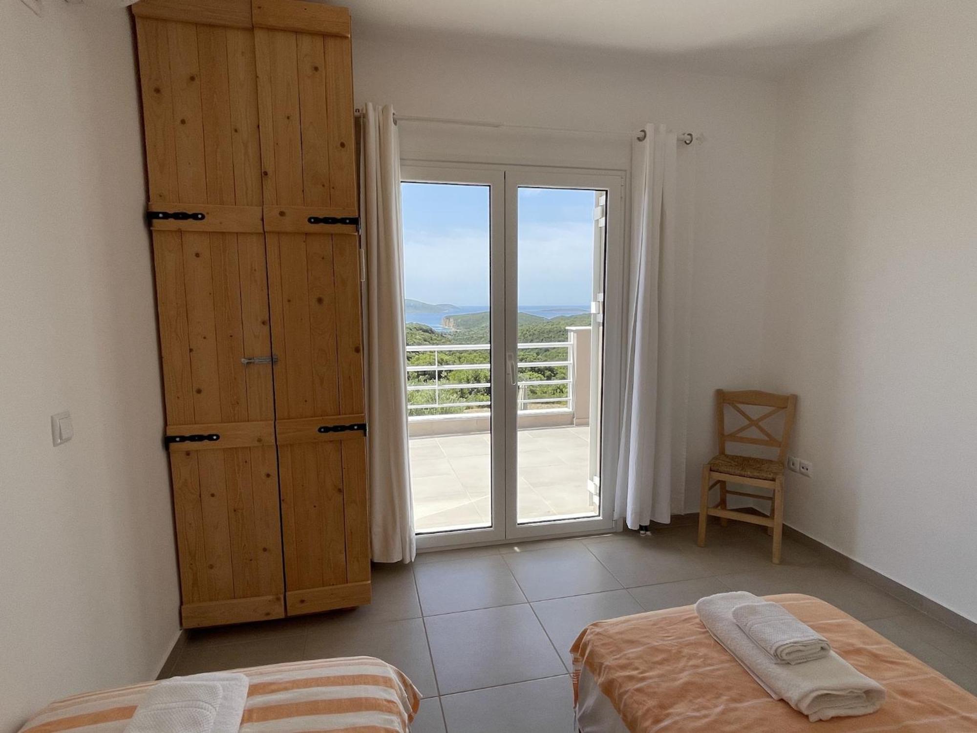 Luxurious Villa In Peloponnese With Swimming Pool Kamária Eksteriør billede