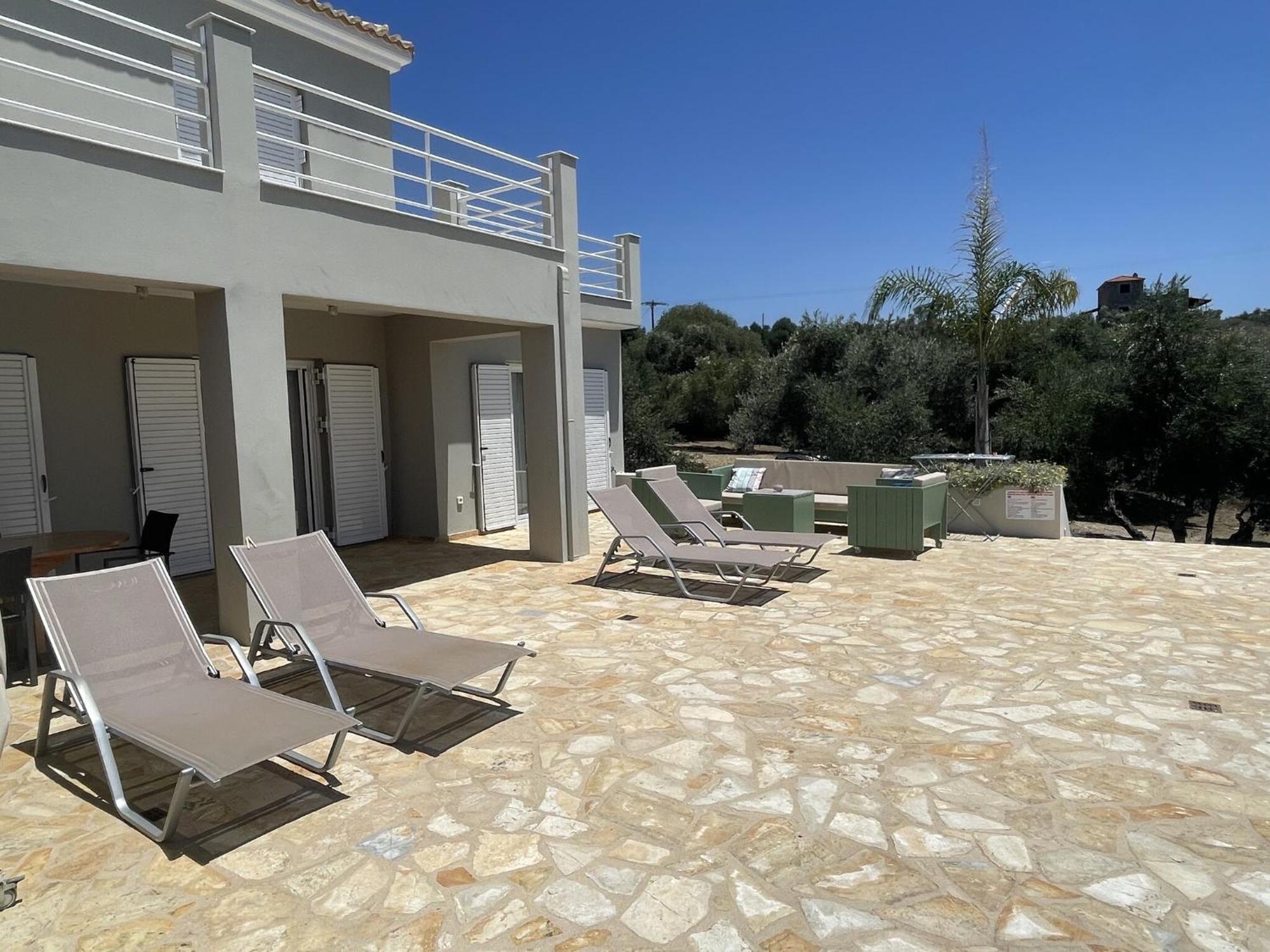 Luxurious Villa In Peloponnese With Swimming Pool Kamária Eksteriør billede