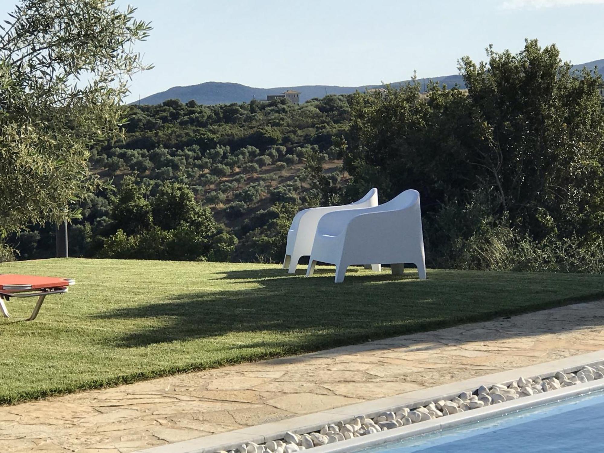 Luxurious Villa In Peloponnese With Swimming Pool Kamária Eksteriør billede